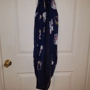 Infinity scarf